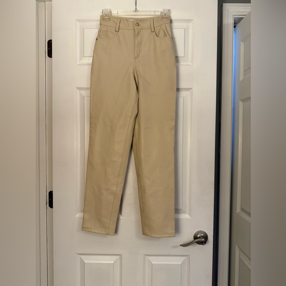 Zara Womens Poly/FAUX Leather Beige/Tan Trouser Pants. Size 0.
